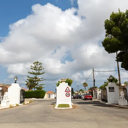 Fidalsa Reminds Ibiza فيلة