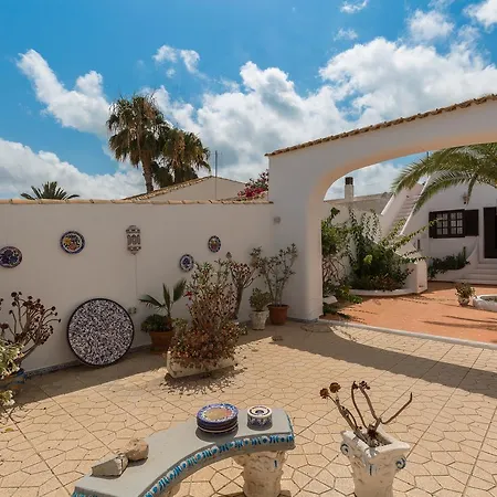 Fidalsa Reminds Ibiza أوريويلا