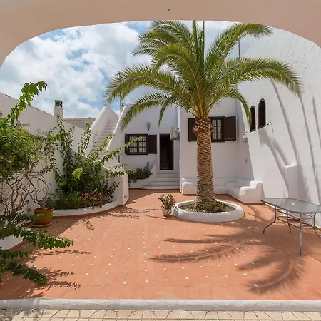 Fidalsa Reminds Ibiza أوريويلا